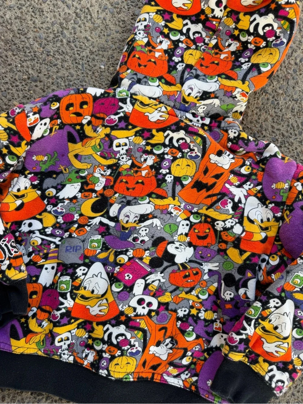 Disney Parks 2022 Park Exclusive Halloween Mickey and Friends Zip Hoodie Size XS